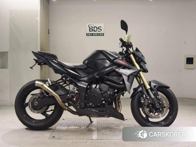 Проданный Suzuki GSR750 2013 из Японии