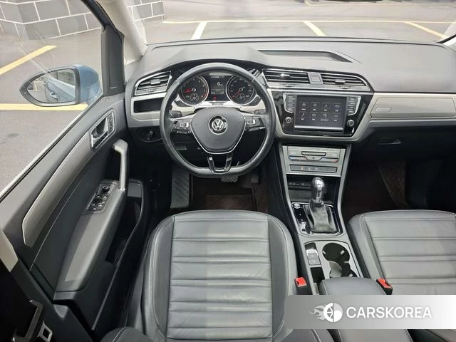 Volkswagen Touran L id 4290593 из Китая 17