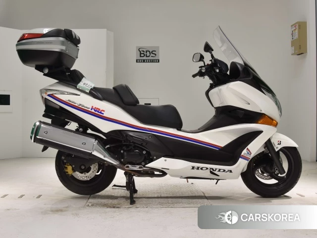 Проданный Honda SILVER WING 600 GT ABS 2021 из Японии