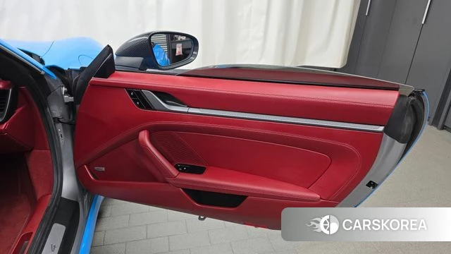 Porsche 911(992) id 4651748 из Кореи 17