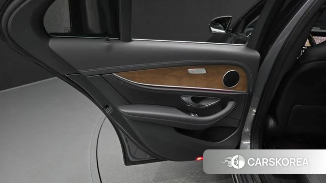 Mercedes-Benz E-Class W213 id 4712605 из Кореи 17