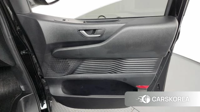 Hyundai Staria id 4407949 из Кореи 17