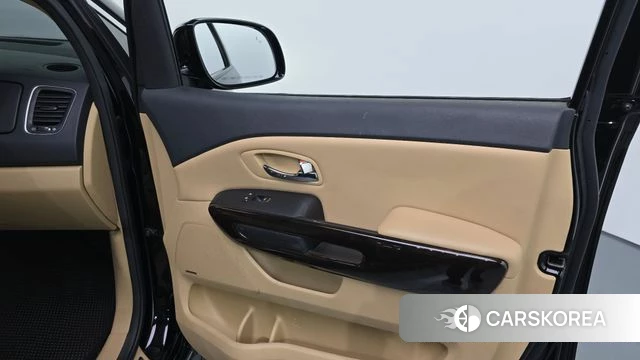 Kia The New Carnival id 4490981 из Кореи 17