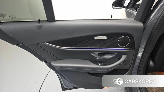 Mercedes-Benz E-Class W213 id 4872079 из Кореи 17