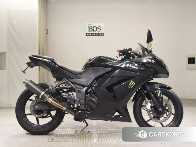 Проданный Kawasaki NINJA 250R 2012 из Японии