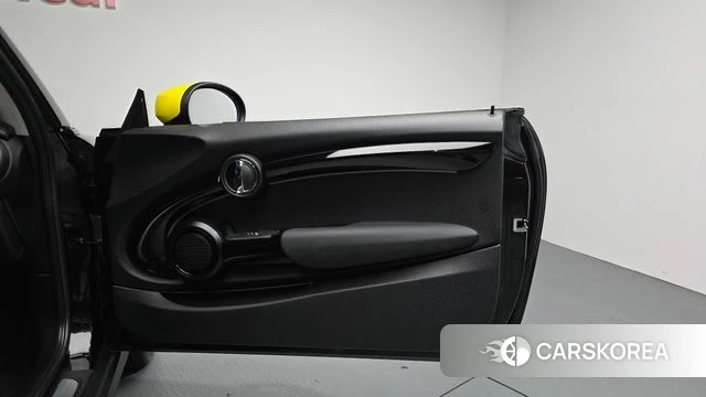 Mini Cooper Electric id 4774793 из Кореи 17