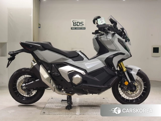 Проданный Honda X-ADV 750 2021 из Японии