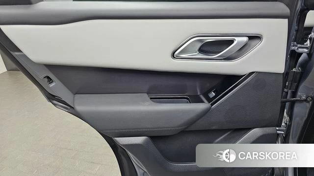 Land Rover Range Rover Velar id 4686491 из Кореи 17