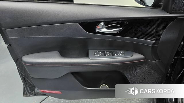 Kia Come New K3 id 4689261 из Кореи 17