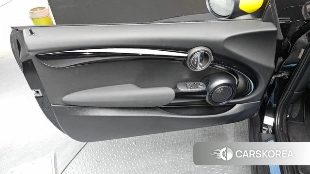 Mini Cooper Electric id 4517267 из Кореи 17