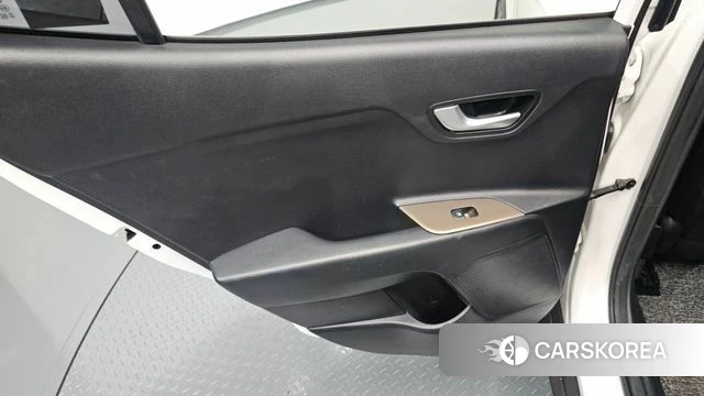 Kia Stonic id 4482938 из Кореи 17