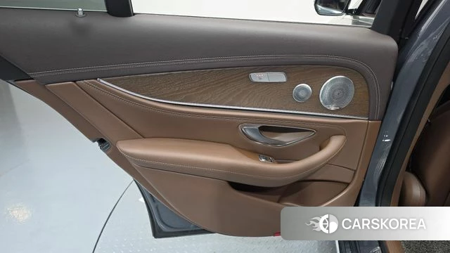 Mercedes-Benz E-Class W213 id 4203407 из Кореи 17