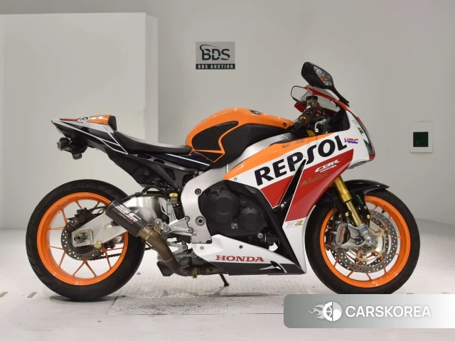 Проданный Honda CBR1000RR 2016 из Японии