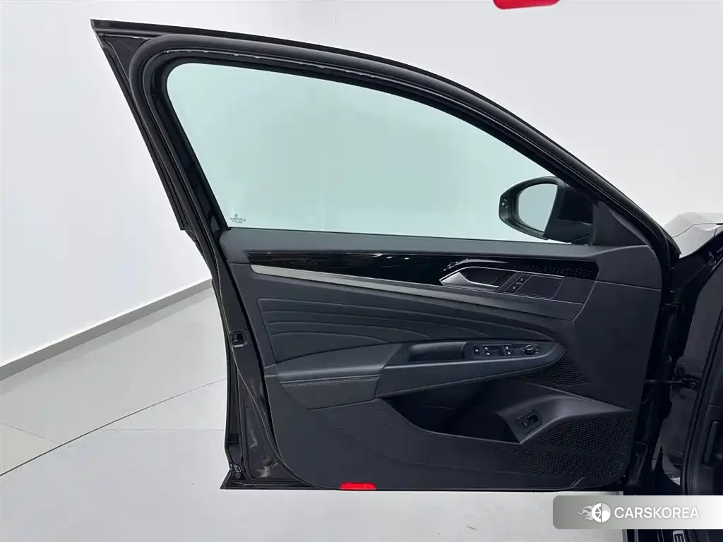 Volkswagen Passat id 4514121 из Китая 17