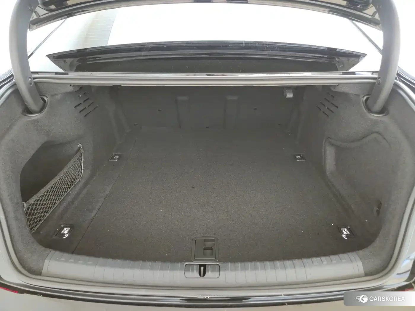 Audi A6L id 4655252 из Китая 17