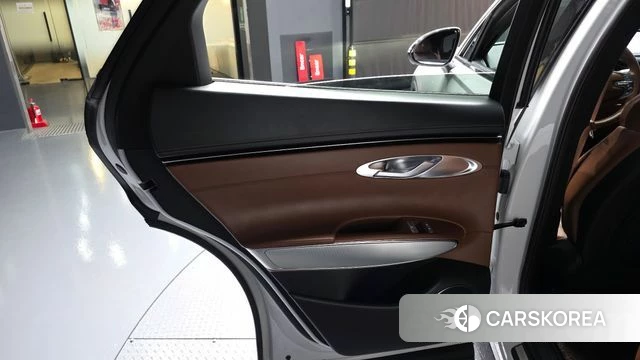 Genesis GV70 id 4196146 из Кореи 17