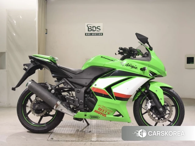 Проданный Kawasaki NINJA 250R 2011 из Японии