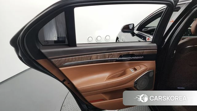 Genesis G90 id 4196254 из Кореи 17