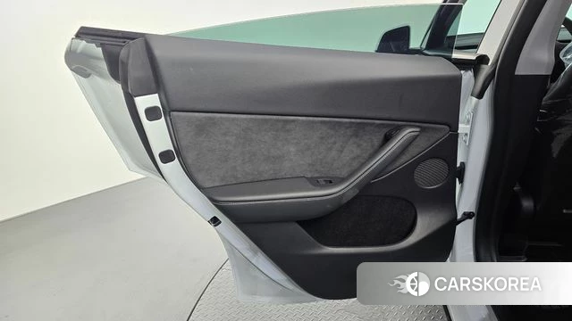 Tesla Model Y id 4739814 из Кореи 17