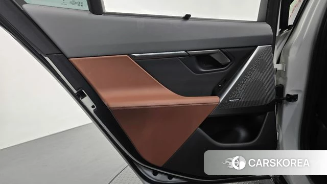 BMW 5 Series (G60) id 4879744 из Кореи 17