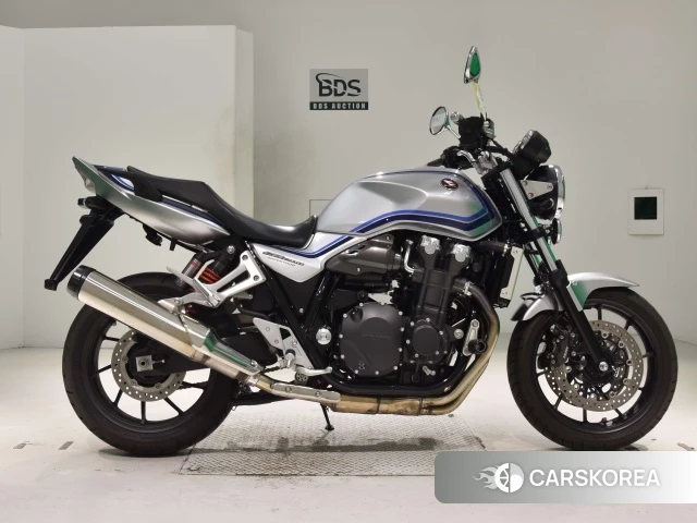 Проданный Honda CB1300SF 2023 из Японии, фото 2