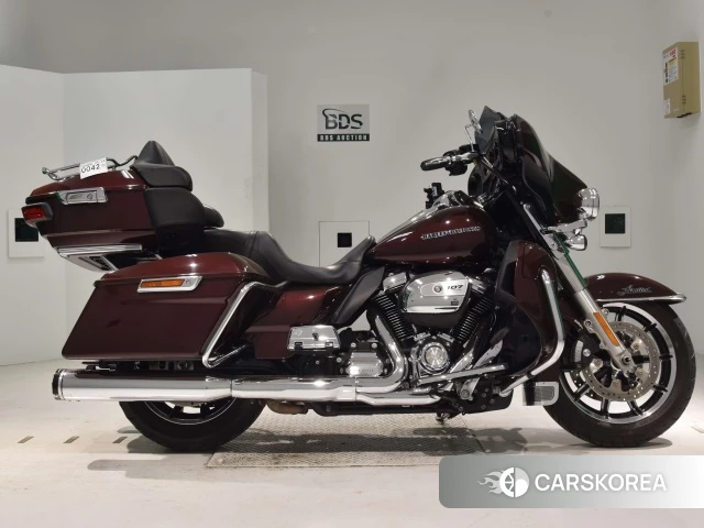 Проданный Harley-Davidson Electra Glide FLHTK1740 2018 из Японии, фото 2