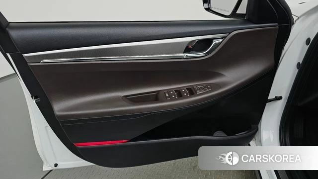 Hyundai The New Grandeur IG id 4619638 из Кореи 17
