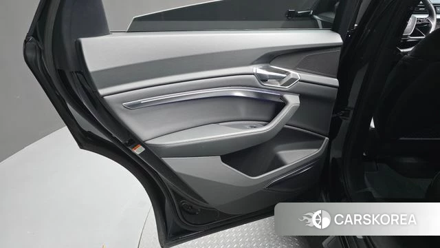 Audi e-Tron id 4202210 из Кореи 17