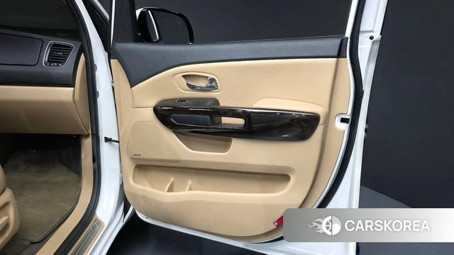 Kia The New Carnival id 4633180 из Кореи 17