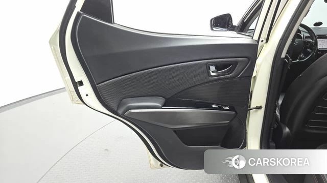 Ssangyong Tivoli Air id 4770244 из Кореи 17
