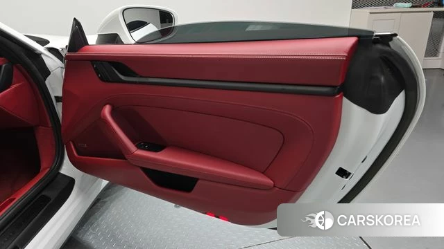 Porsche 911(992) id 4691828 из Кореи 17