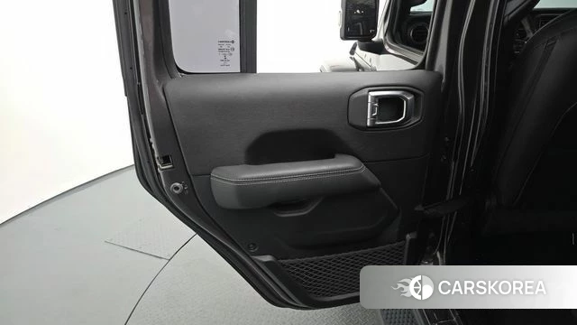 Jeep Wrangler (JL) id 4530383 из Кореи 17