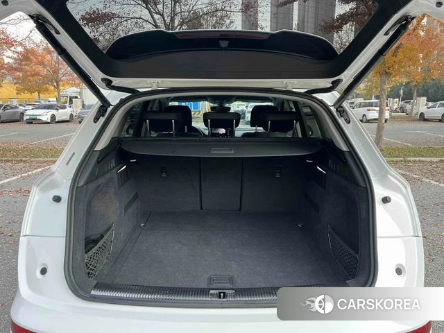Audi Q5L id 4298021 из Китая 17