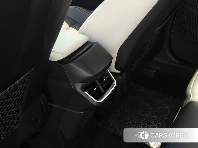 Lynk 06 EM-P id 4217537 из Китая 17
