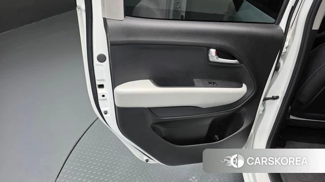 Kia The New Kia Ray EV id 4935003 из Кореи 17