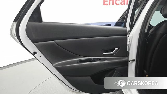 Hyundai Avante Hybrid (CN7) id 4656860 из Кореи 17