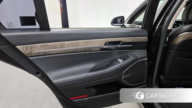 Genesis G90 id 4269084 из Кореи 17