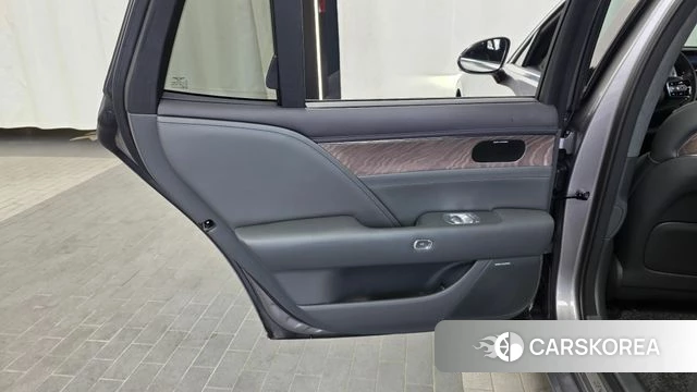 Genesis G90 (RS4) id 4433523 из Кореи 17