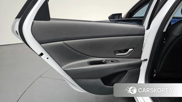 Hyundai Avante Hybrid (CN7) id 4506309 из Кореи 17