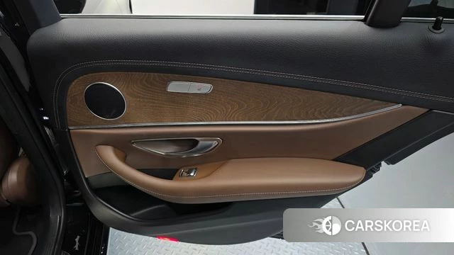 Mercedes-Benz E-Class W213 id 4793745 из Кореи 17