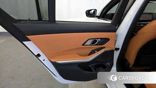 BMW 3 Series (G20) id 4201771 из Кореи 17