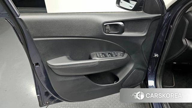 Hyundai Venue id 4308725 из Кореи 17