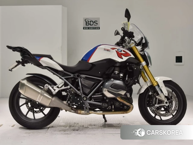 Проданный BMW R1200R 2016 из Японии