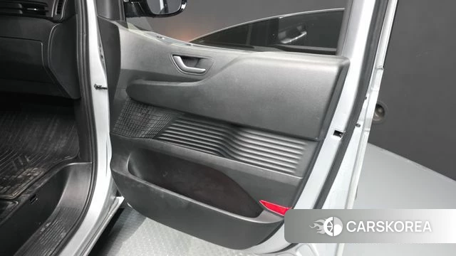 Hyundai Staria id 4506461 из Кореи 17