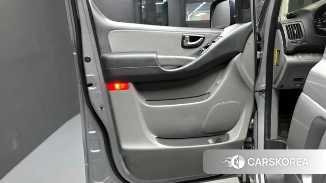 Hyundai The New Grand Starex id 4384218 из Кореи 17