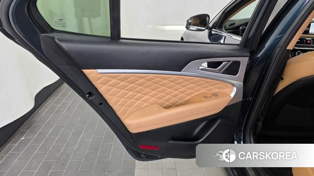 Genesis The New G70 Shooting Brake id 4488971 из Кореи 17