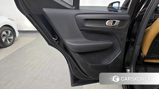 Volvo XC40 id 4188237 из Кореи 17