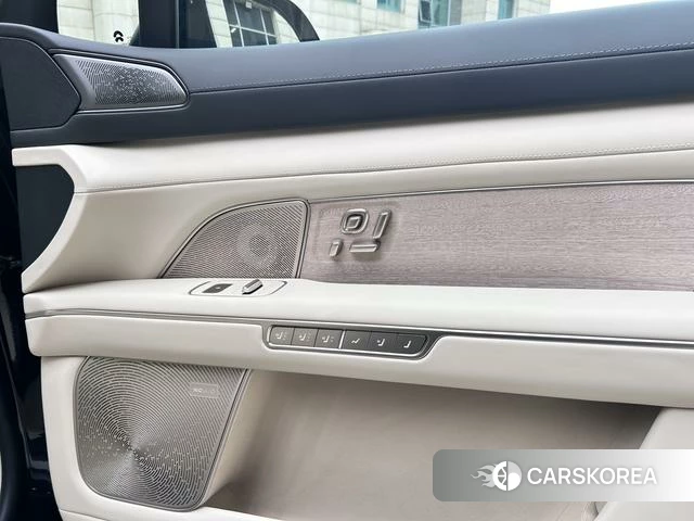 Weilai ES8 id 4198808 из Китая 17