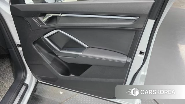 Audi Q3 (F3) id 4494519 из Кореи 17