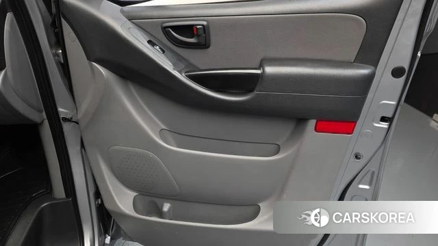 Hyundai The New Grand Starex id 4694182 из Кореи 17